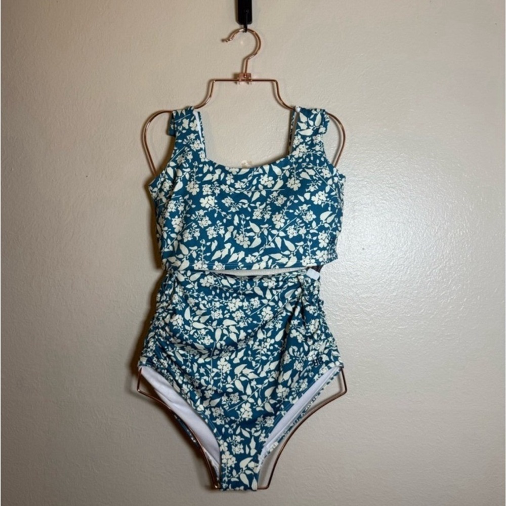 Albion Fit Swim Blue Floral Two-Piece Swimsuit